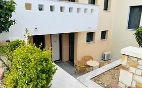 Sea Breeze Hotel Apartments&Residences Chios